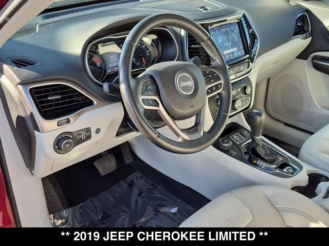 Used 2019 Jeep Cherokee Limited with VIN 1C4PJMDX6KD379057 for sale in Okemos, MI