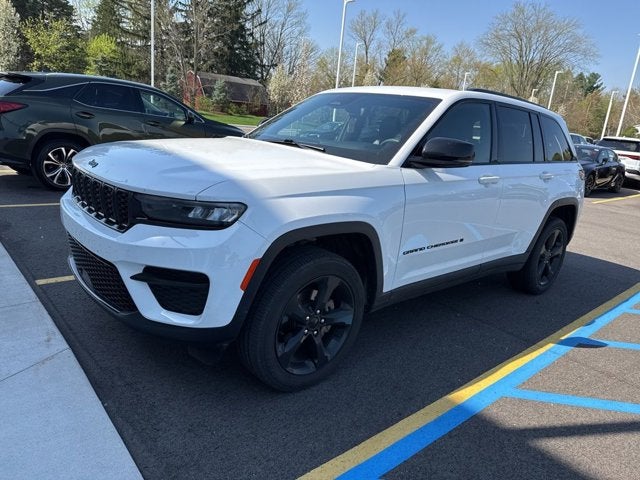 2023 Jeep Grand Cherokee Altitude
