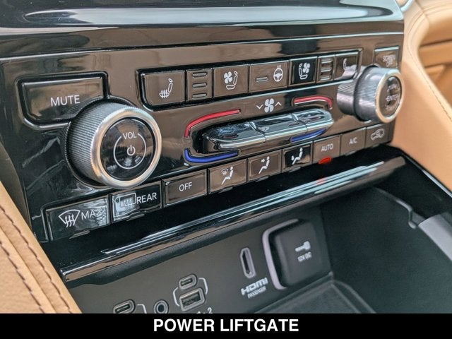 2023 Jeep Grand Cherokee Summit Reserve