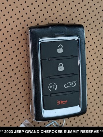 2023 Jeep Grand Cherokee Summit Reserve