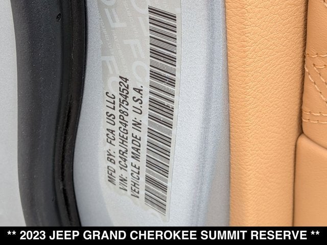2023 Jeep Grand Cherokee Summit Reserve
