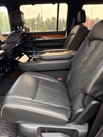 2022 Jeep Grand Wagoneer Series III