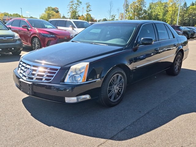 2011 Cadillac DTS Luxury Collection