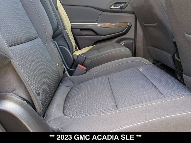 2023 GMC Acadia SLE
