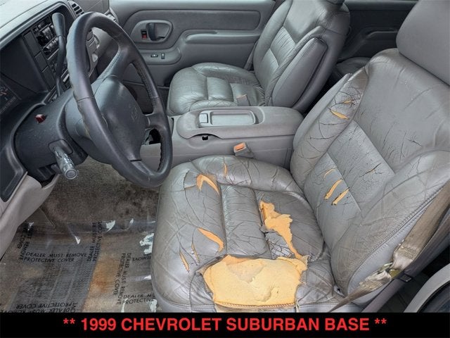 1999 Chevrolet Suburban Base