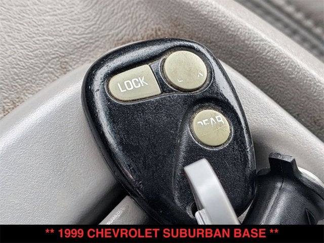 1999 Chevrolet Suburban Base