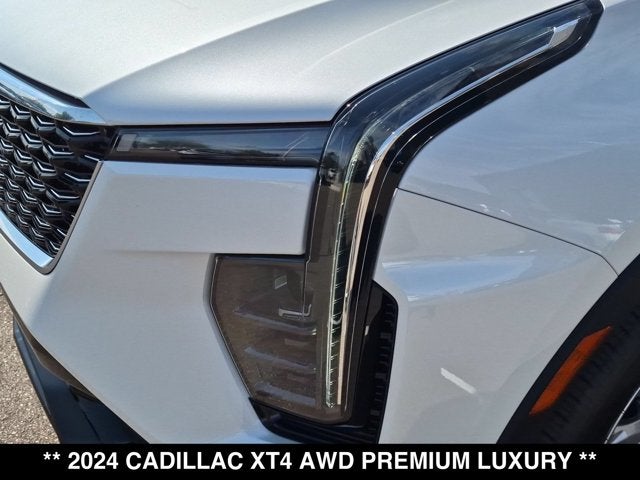 2024 Cadillac XT4 AWD Premium Luxury