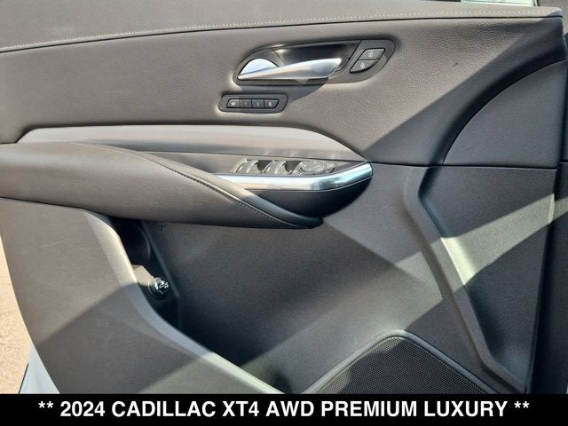 2024 Cadillac XT4 AWD Premium Luxury