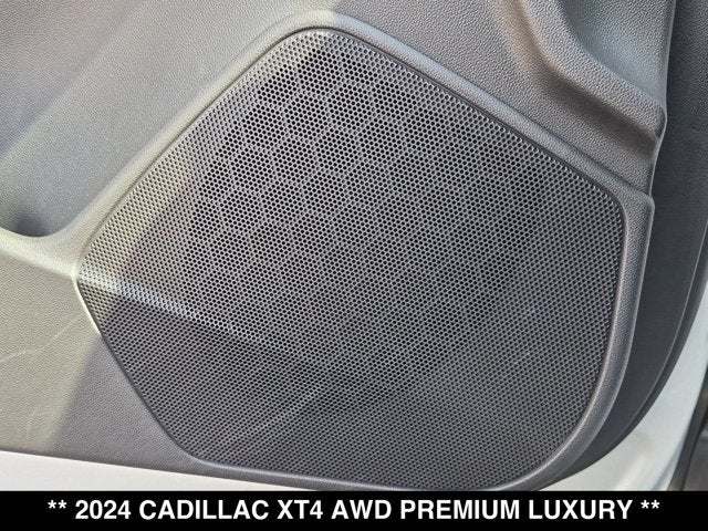 2024 Cadillac XT4 AWD Premium Luxury