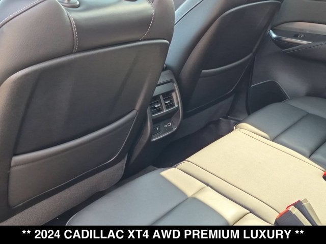 2024 Cadillac XT4 AWD Premium Luxury