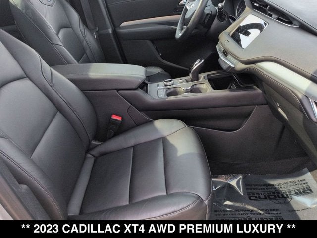 2023 Cadillac XT4 AWD Premium Luxury