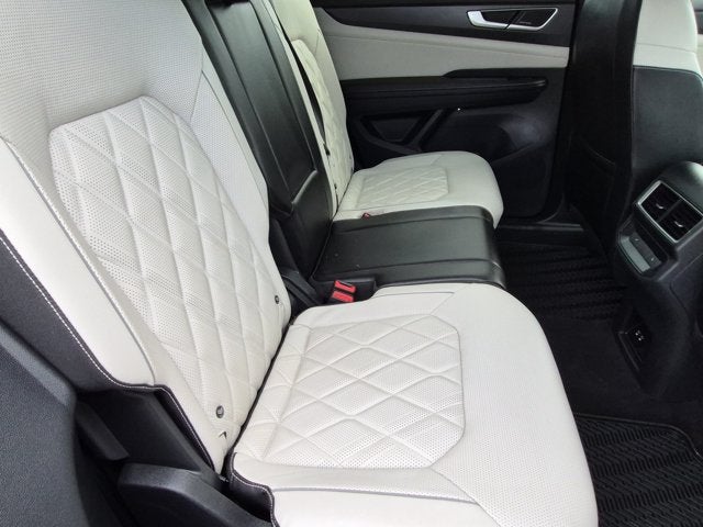 2024 Volkswagen Atlas Cross Sport 2.0T SEL Premium R-Line