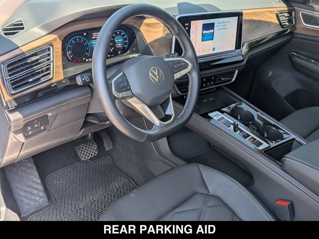 2025 Volkswagen Atlas 2.0T SE w/Technology