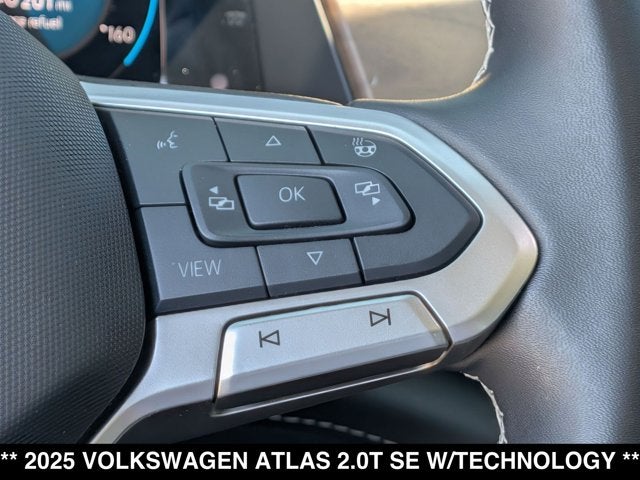 2025 Volkswagen Atlas 2.0T SE w/Technology