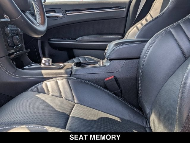 2023 Chrysler 300 300C