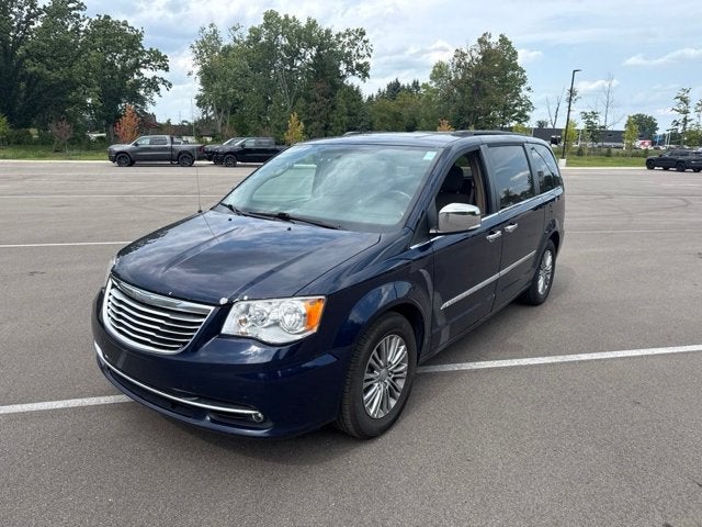 2016 Chrysler Town & Country Touring-L Anniversary Edition