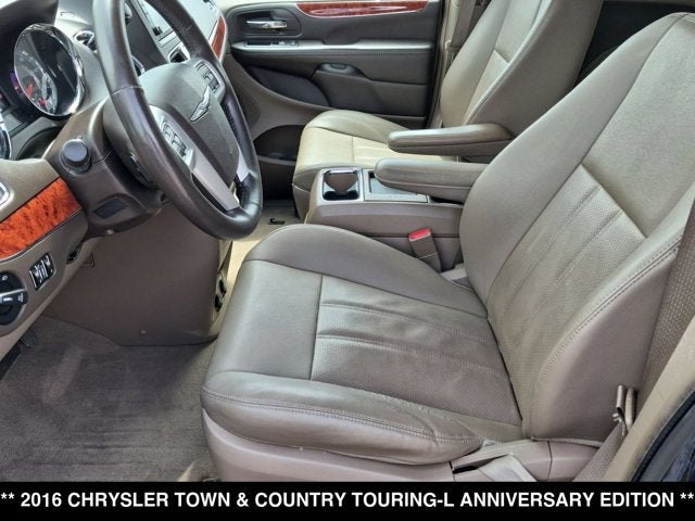 2016 Chrysler Town & Country Touring-L Anniversary Edition