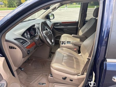 2016 Chrysler Town & Country Touring-L Anniversary Edition