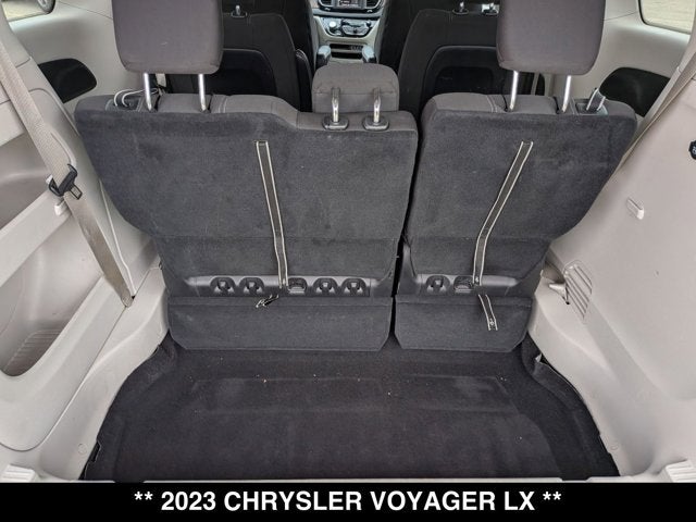 2023 Chrysler Voyager LX