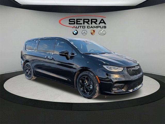 2022 Chrysler Pacifica Hybrid Limited