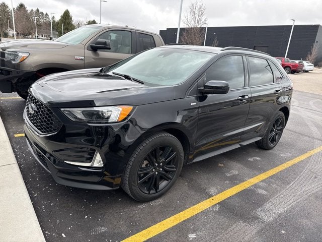 2022 Ford Edge ST Line
