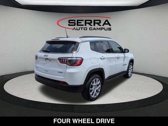 2022 Jeep Compass Latitude Lux