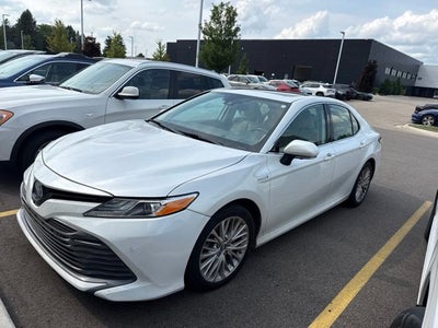 2019 Toyota Camry Hybrid XLE