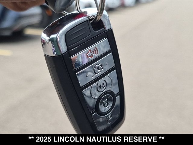 2025 Lincoln Nautilus Reserve