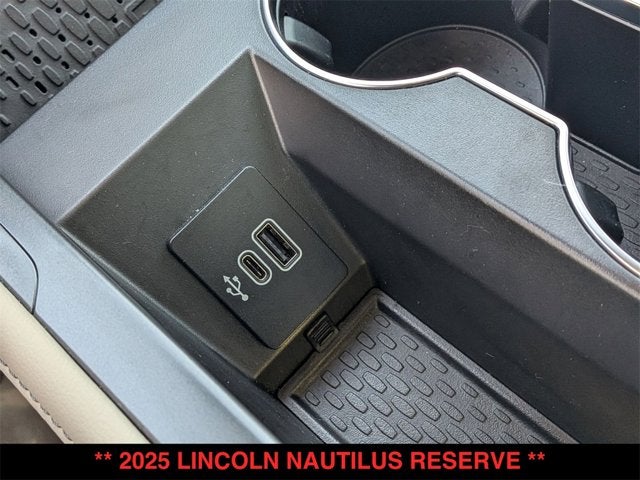 2025 Lincoln Nautilus Reserve