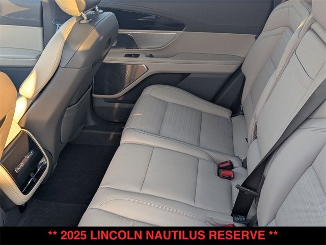 2025 Lincoln Nautilus Reserve