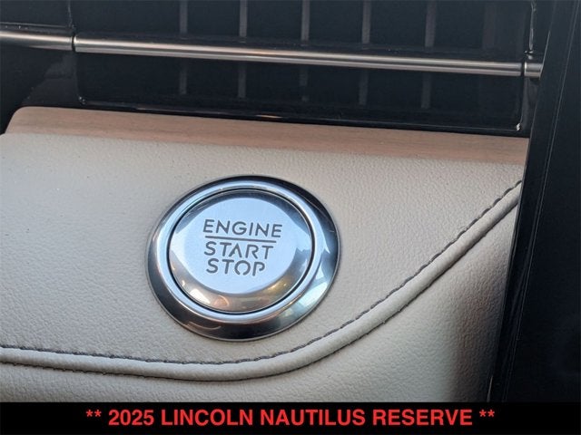 2025 Lincoln Nautilus Reserve