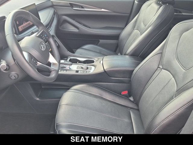 2024 INFINITI QX60 LUXE