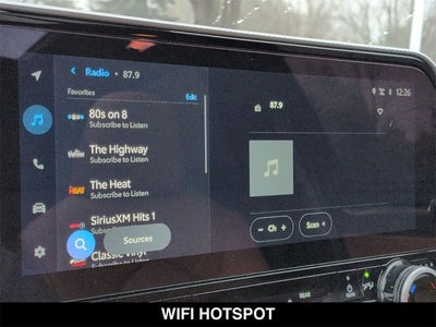 2025 Toyota Highlander Hybrid Platinum