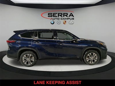 2022 Toyota Highlander Hybrid XLE