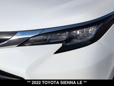 2022 Toyota Sienna LE
