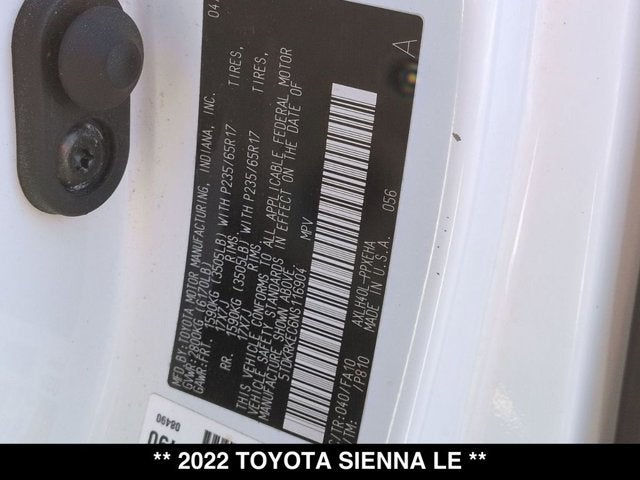 2022 Toyota Sienna LE