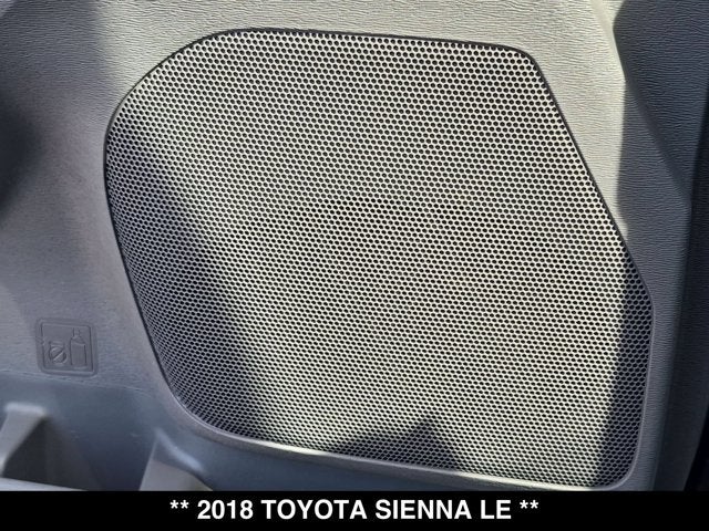 2018 Toyota Sienna LE