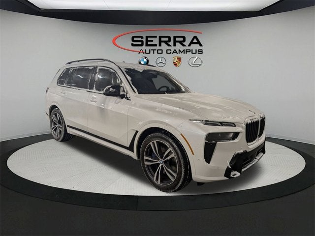 2023 BMW X7 M60i