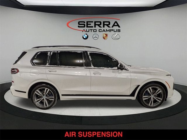 2023 BMW X7 M60i