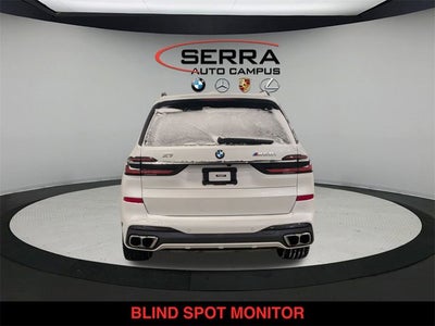 2023 BMW X7 M60i