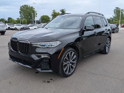 2022 BMW X7 M50i