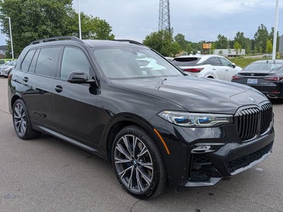 2022 BMW X7 M50i