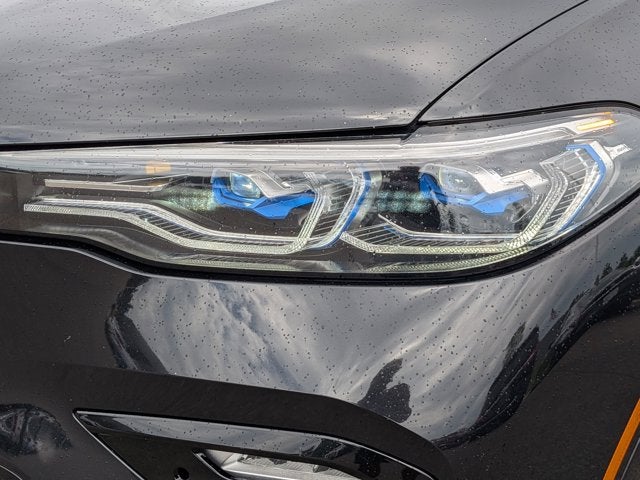 2022 BMW X7 M50i