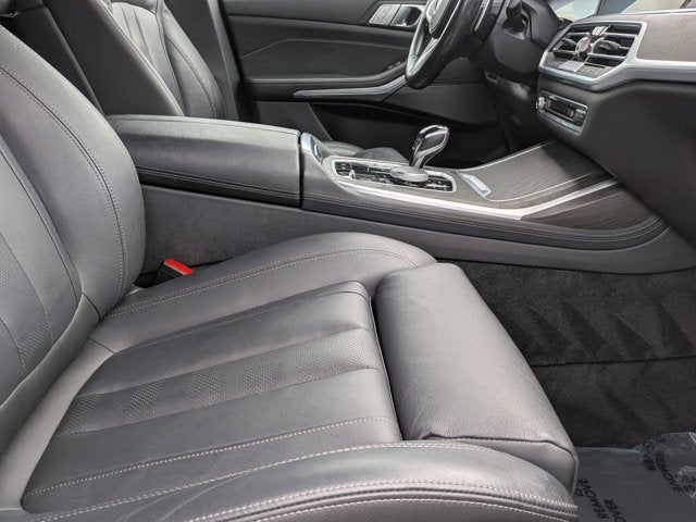 2022 BMW X7 M50i