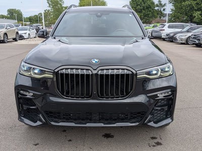 2022 BMW X7 M50i