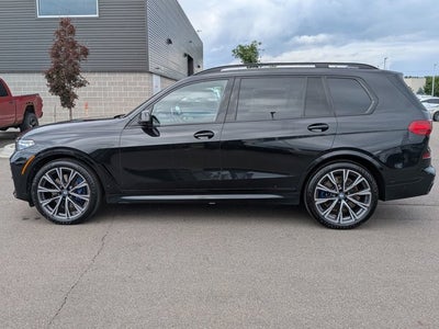 2022 BMW X7 M50i