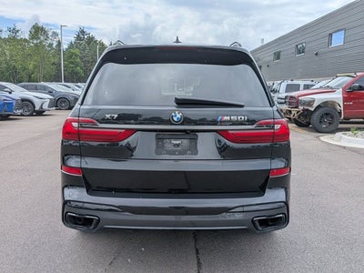 2022 BMW X7 M50i