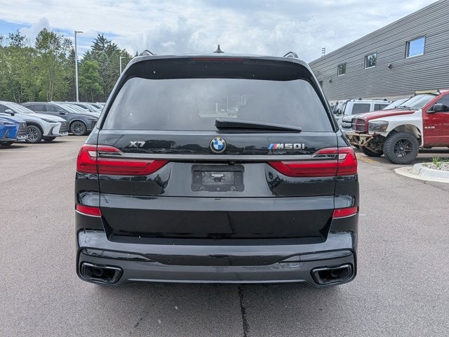 2022 BMW X7 M50i
