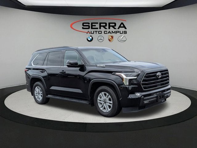 2025 Toyota Sequoia SR5 4WD i-FORCE MAX Hybrid's photo