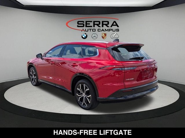 2025 Toyota Crown Signia XLE